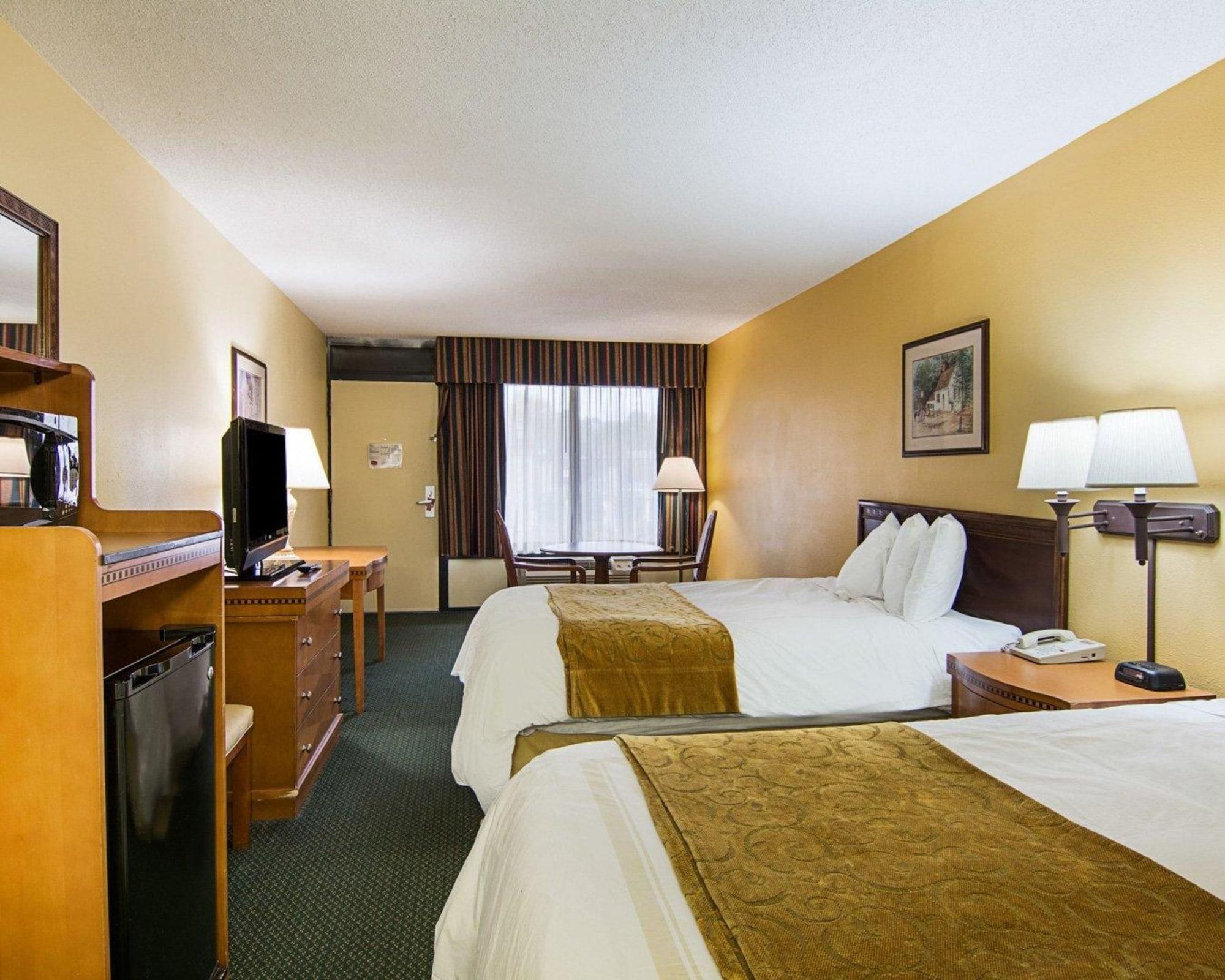 Hotel Days & By Wyndham Colonial 2*