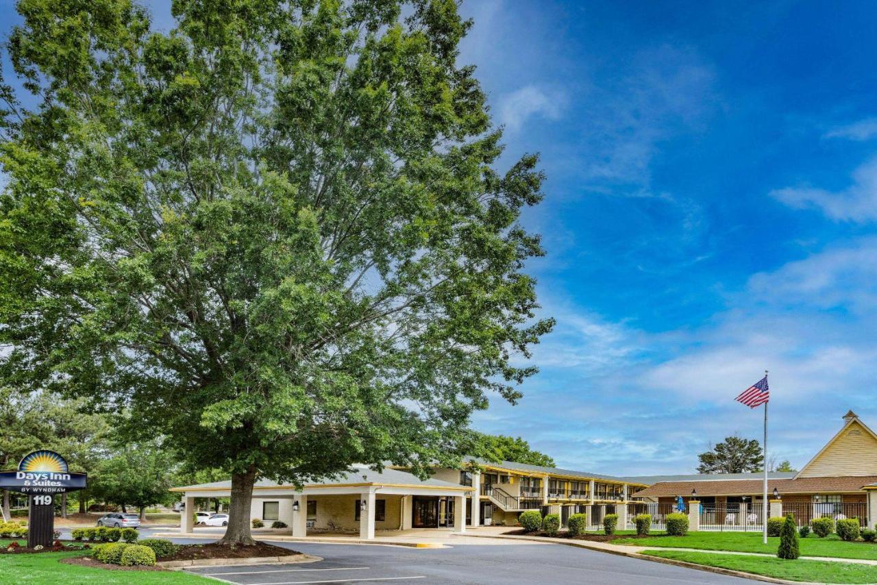 Hotel Days & By Wyndham Colonial 2*